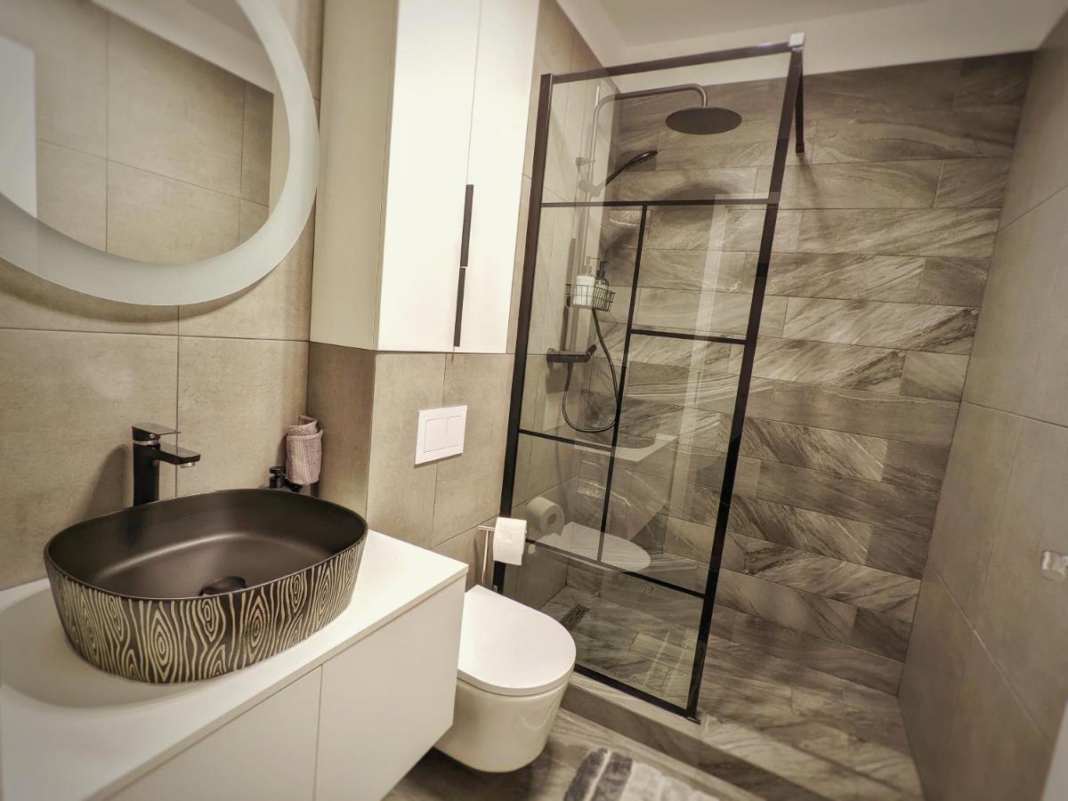 Cluj Airport Apartment Eksteriør bilde
